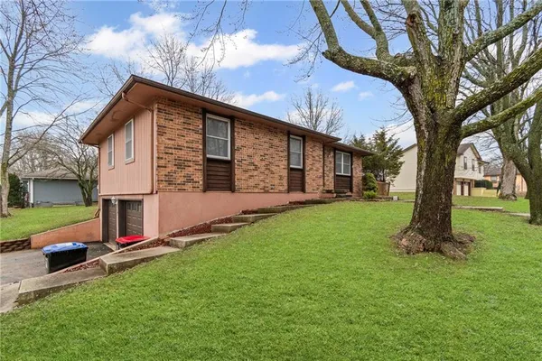 $265,000 | 409 Creach Drive, Warrensburg, MO 64093