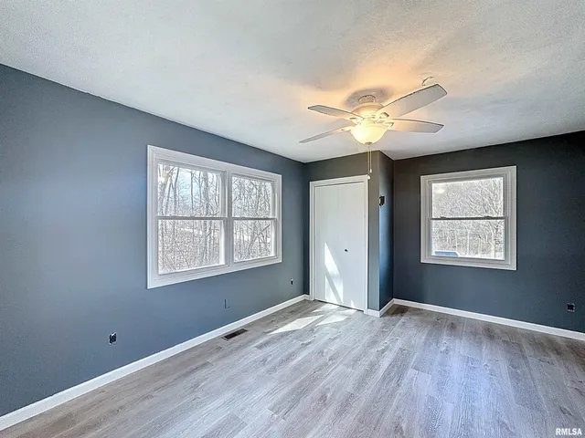 $169,900 | 6520 Highway 150, Alpha, IL 61413