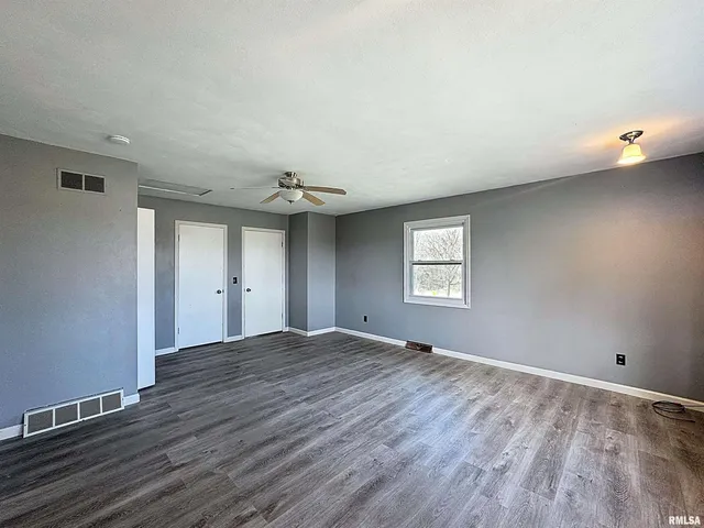 $169,900 | 6520 Highway 150, Alpha, IL 61413