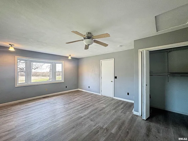 $169,900 | 6520 Highway 150, Alpha, IL 61413