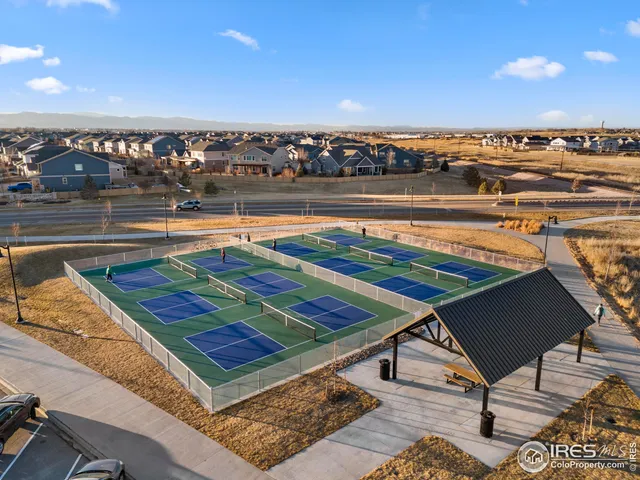 a view of an outdoor space