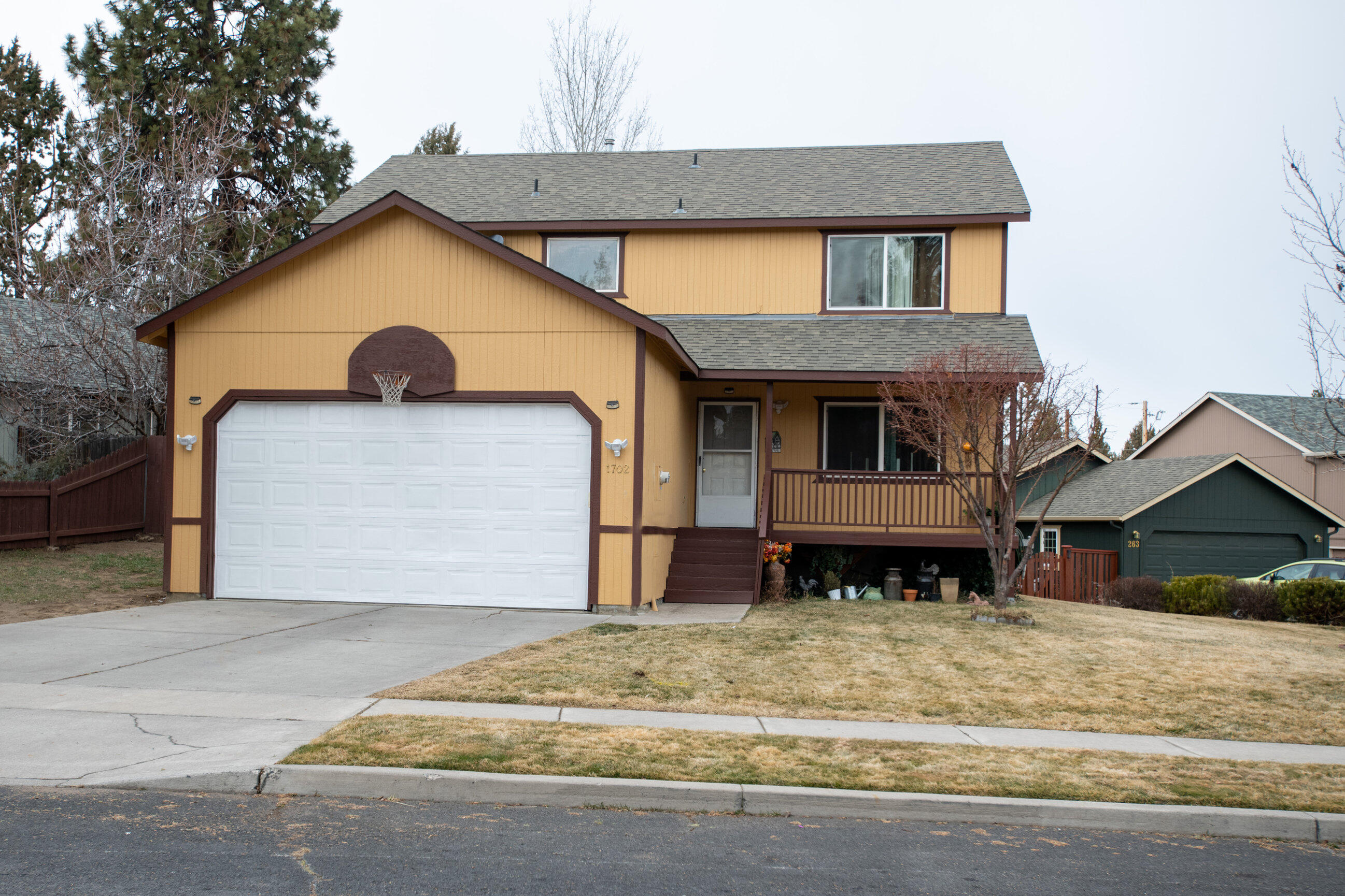 1702 Southeast Riviera Drive Bend, OR 97702 - Photo 1 of 23 1