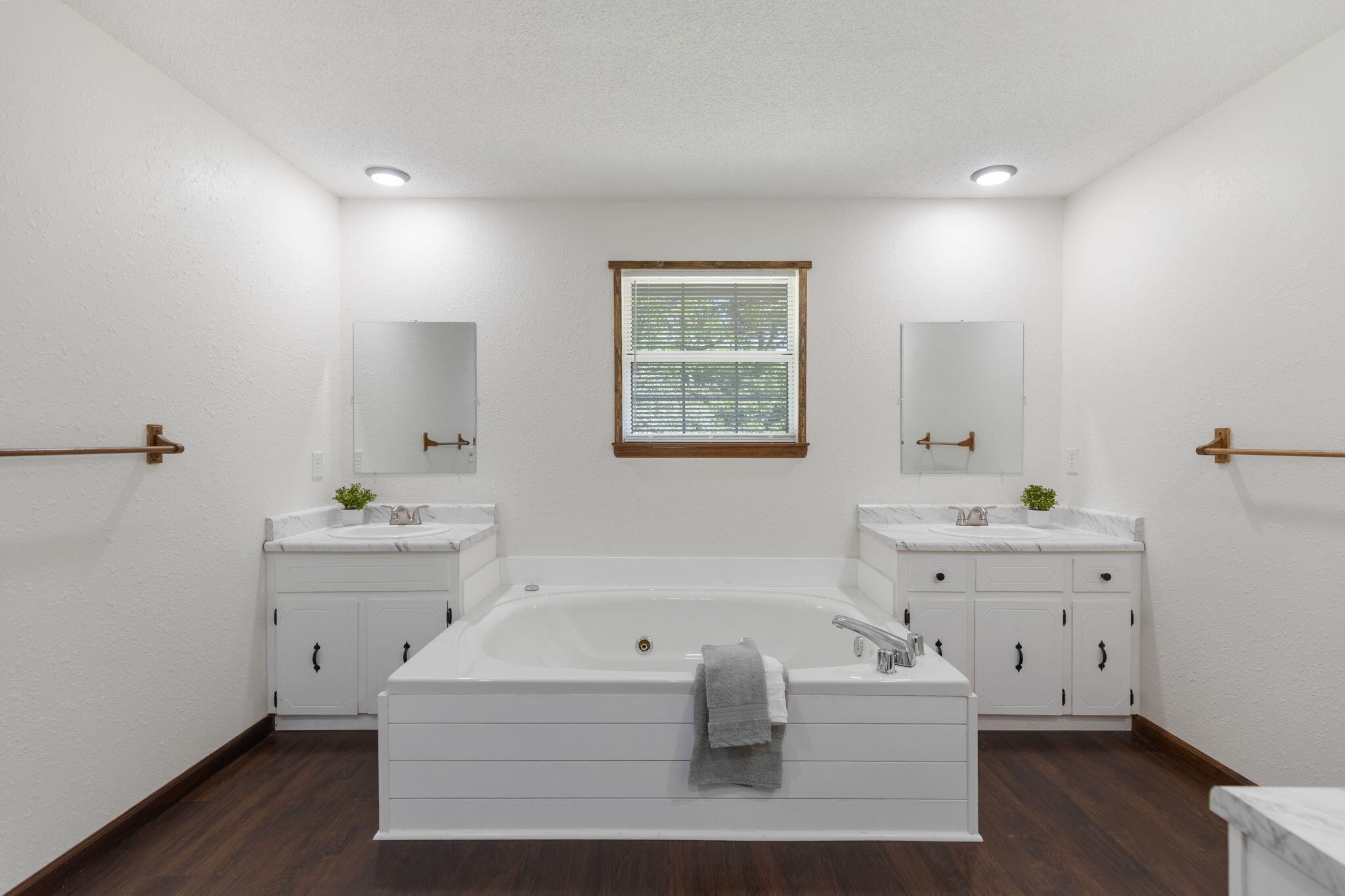 9814 Lakeside Road Harrison, TN 37341 - Photo 16 of 35 Gallery Image 16