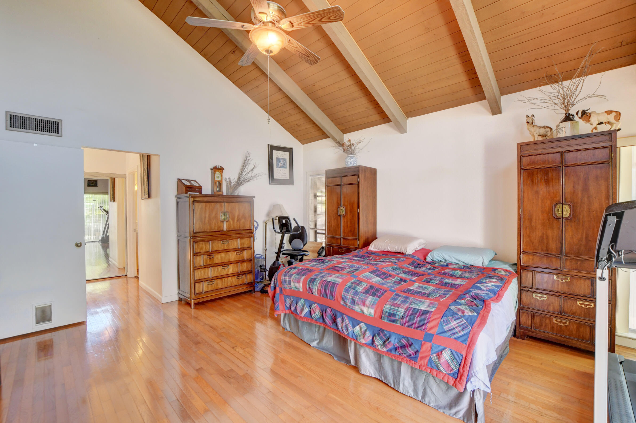 6476 Contempo Lane Boca Raton, FL 33433 - Photo 15 of 26 Master Bedroom with Vaulted Ceiling