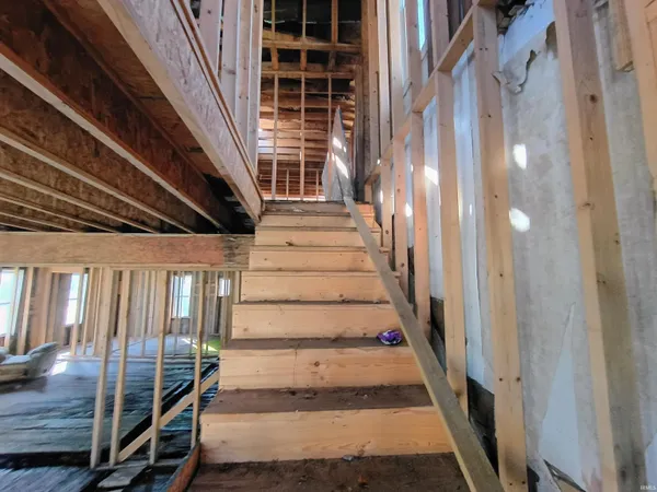 $76,000 | 328 Jay Street, Rochester, IN 46975