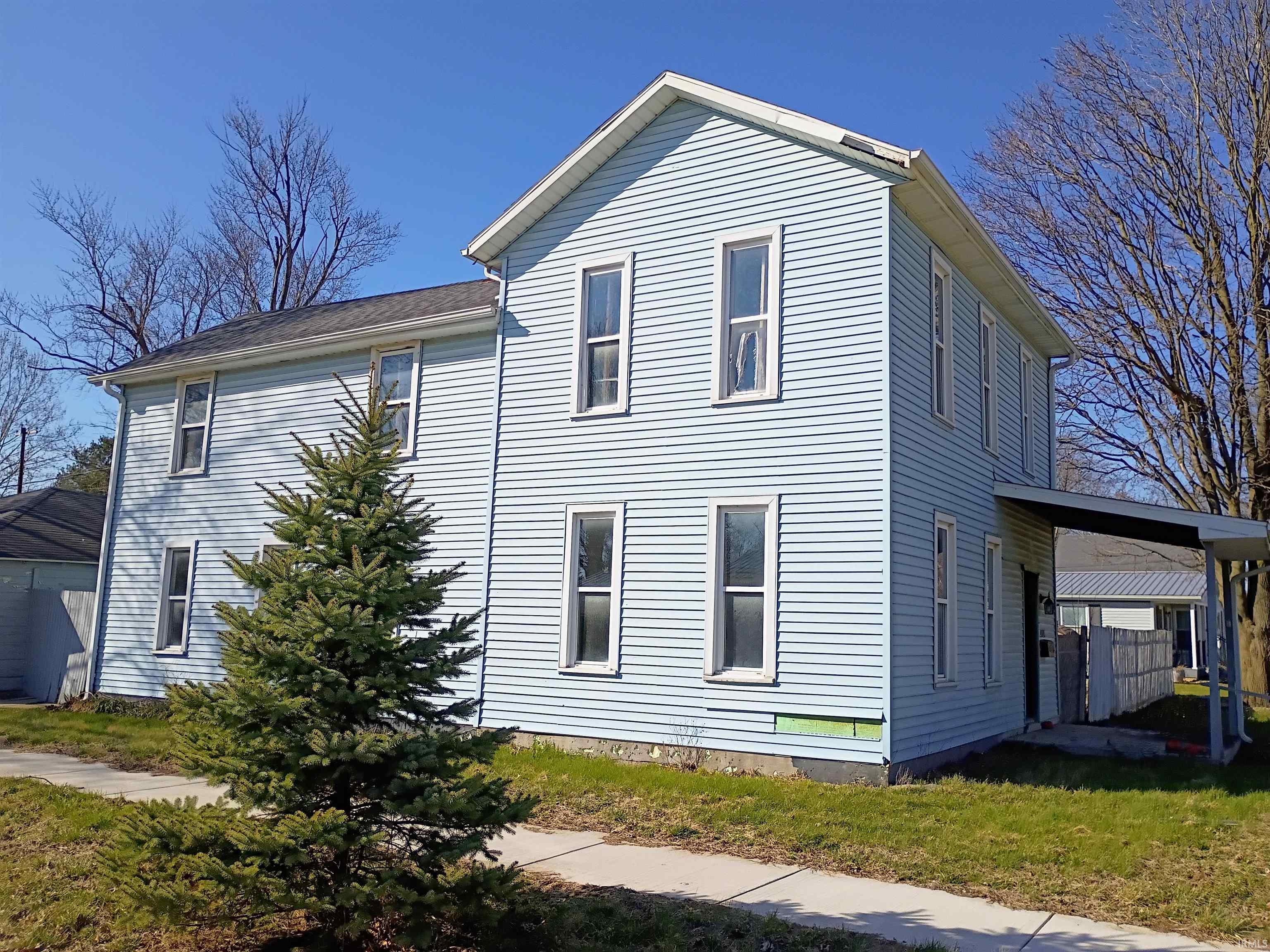 328 Jay Street Rochester, IN 46975 - Photo 2 of 35