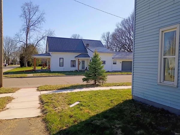 $76,000 | 328 Jay Street, Rochester, IN 46975