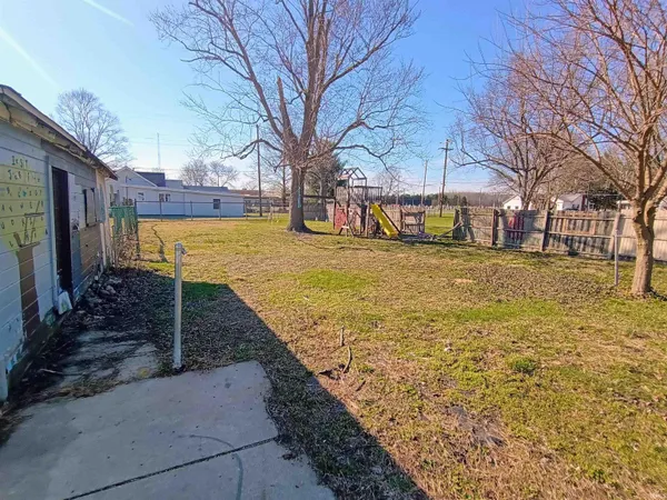 $76,000 | 328 Jay Street, Rochester, IN 46975