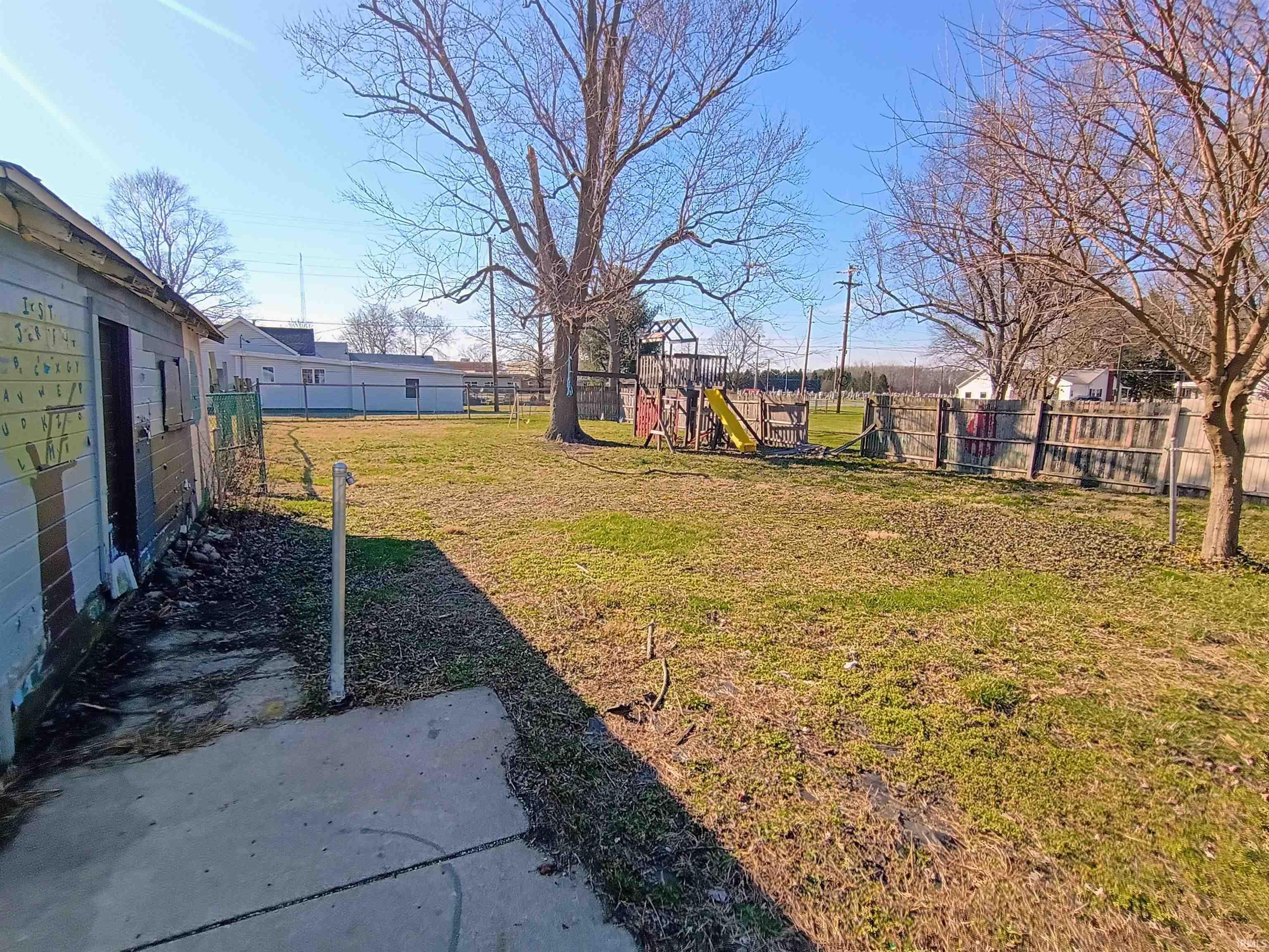 328 Jay Street Rochester, IN 46975 - Photo 28 of 35