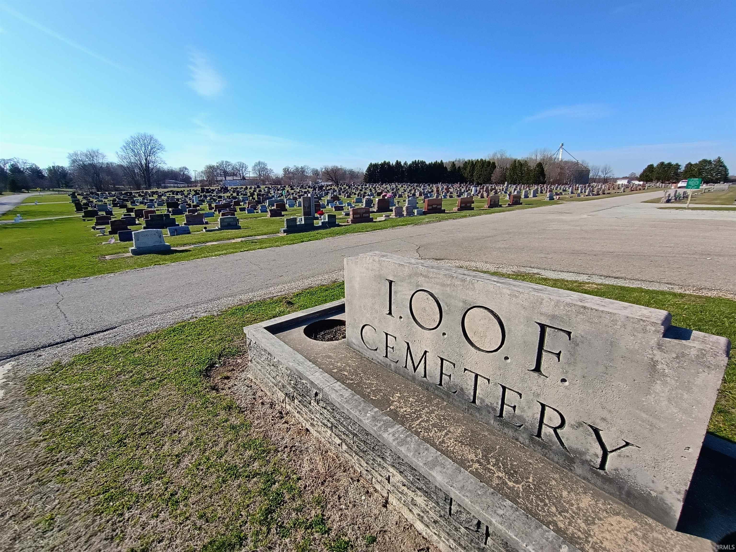 328 Jay Street Rochester, IN 46975 - Photo 10 of 35