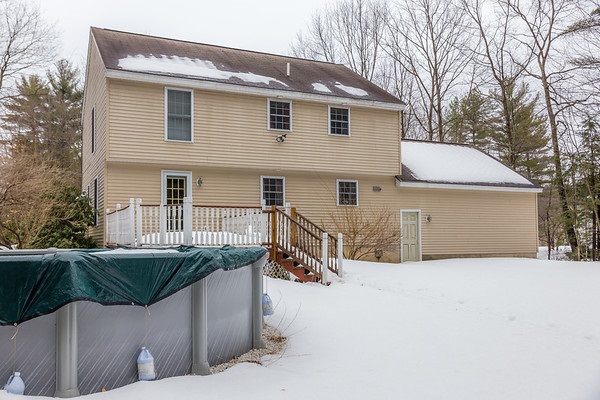 17 Meadow Lane Rochester, NH 03867 - Photo 2 of 40