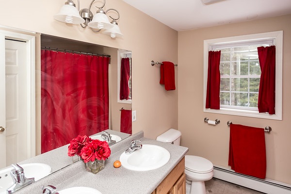 17 Meadow Lane Rochester, NH 03867 - Photo 27 of 40
