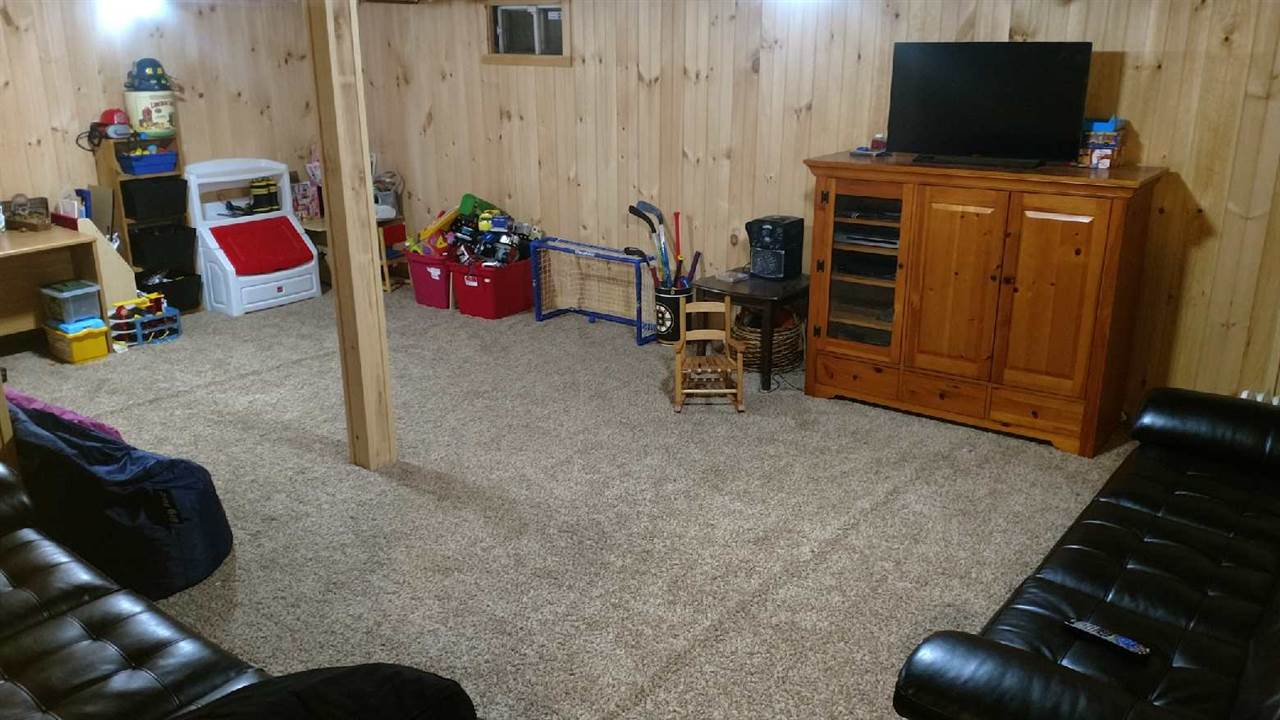 17 Meadow Lane Rochester, NH 03867 - Photo 39 of 40