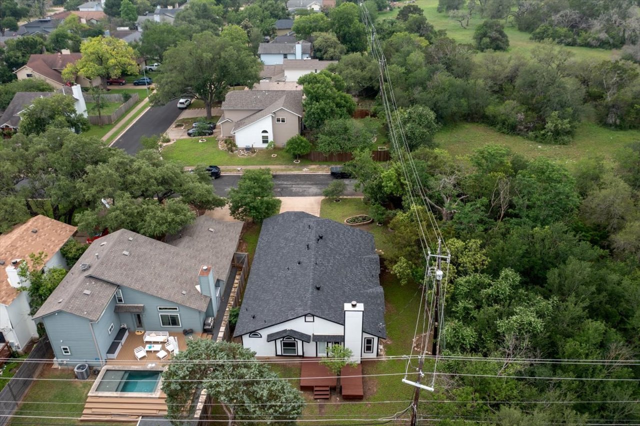 4004 Danli Lane Austin, TX 78749 - Photo 40 of 40 an aerial view of multiple houses