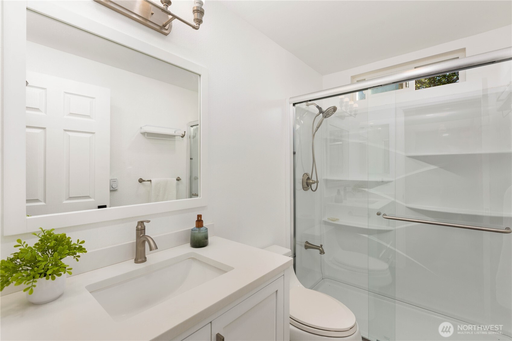 1111 South 27th Place Renton, WA 98055 - Photo 17 of 40