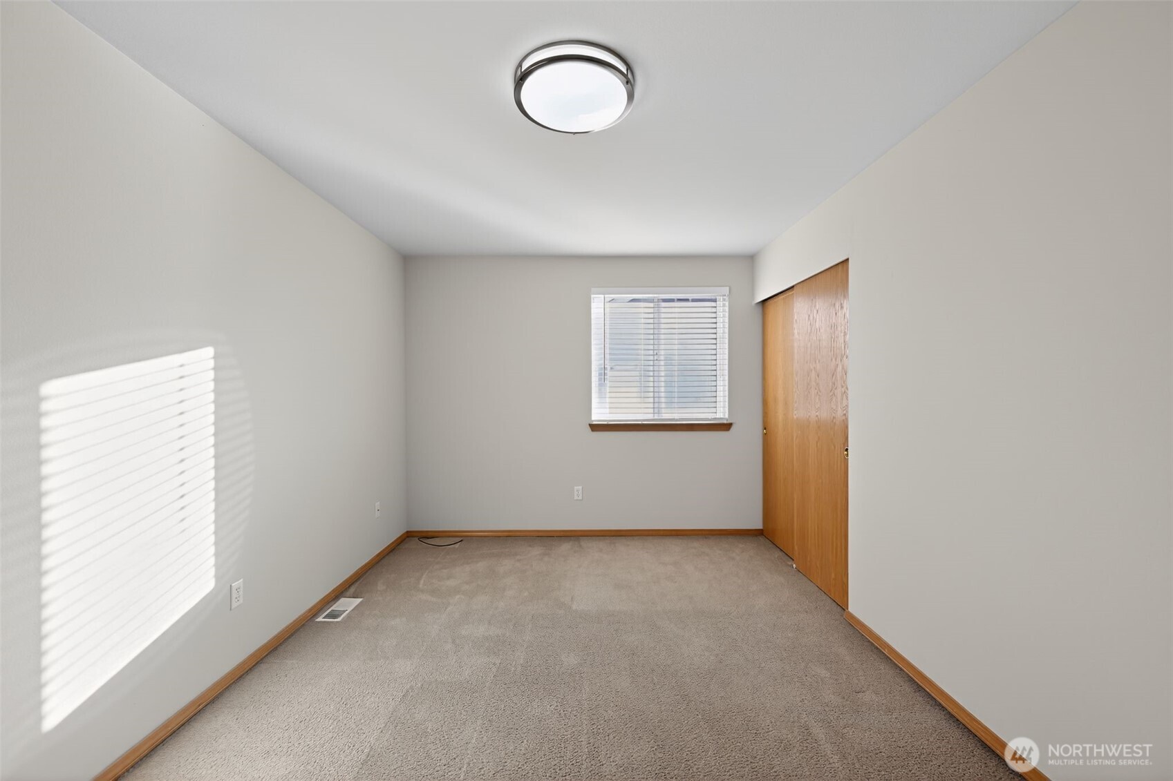 2103 Northeast 6th Circle Renton, WA 98056 - Photo 22 of 38