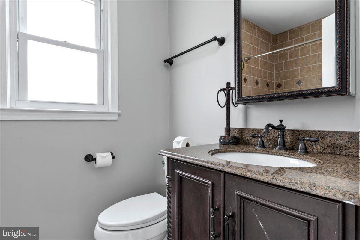 2167 Tulsa Road Sykesville, MD 21784 - Photo 26 of 37 2nd upper level bathroom