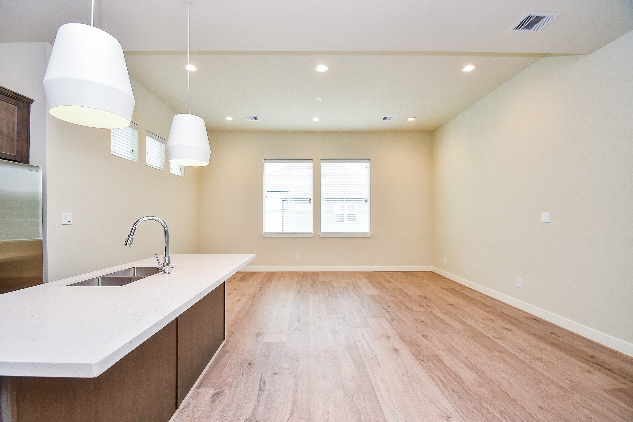 2307 Warhol Way Houston, TX 77091 - Photo 13 of 31