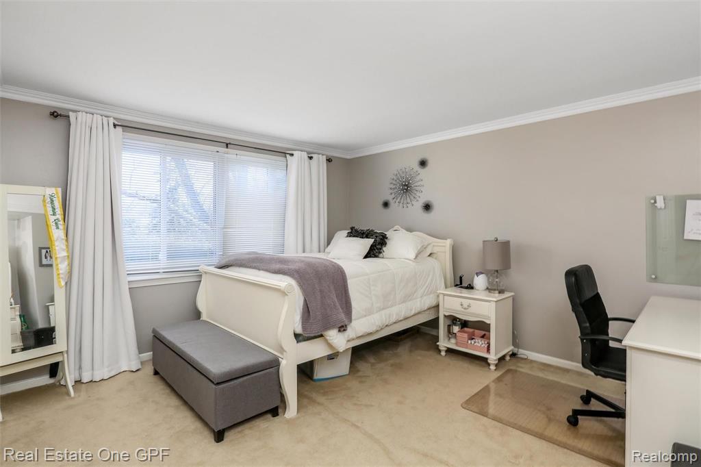 470 Cook Road Grosse Pointe Woods, MI 48236 - Photo 30 of 47
