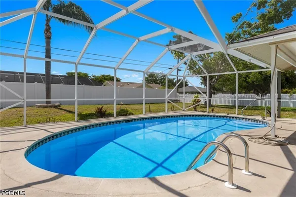 $2,299 | 1944 Country Club Boulevard, Cape Coral, FL 33990
