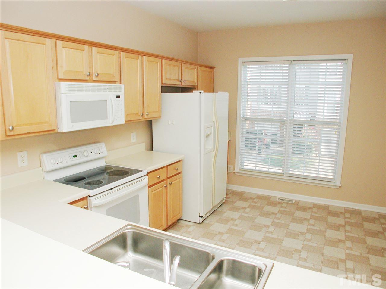 5553 Red Robin Road Raleigh, NC 27613 - Photo 9 of 22