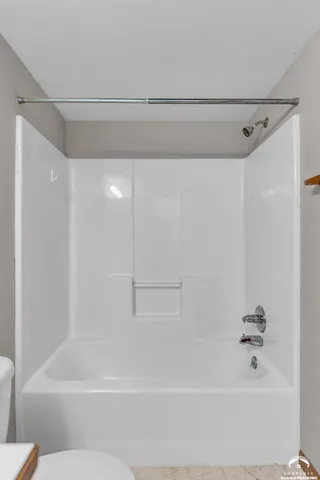 $268,000 | 2700 Meadow Place, Lawrence, KS 66047