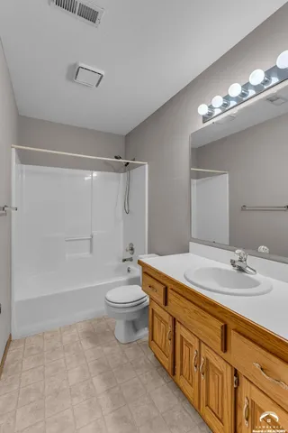 $268,000 | 2700 Meadow Place, Lawrence, KS 66047