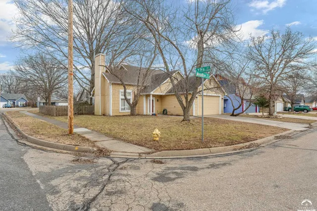 $268,000 | 2700 Meadow Place, Lawrence, KS 66047