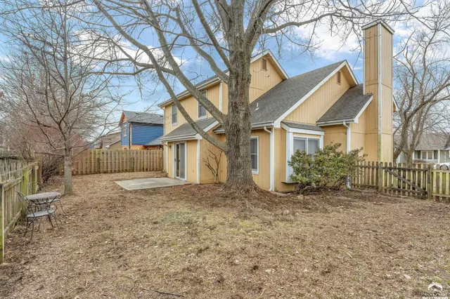 $268,000 | 2700 Meadow Place, Lawrence, KS 66047