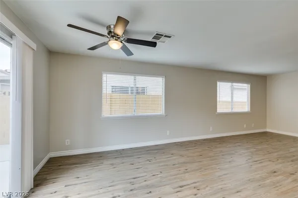 $1,900 | 905 Scarlet Ridge Drive, Las Vegas, NV 89128