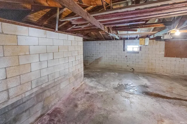 $399,500 | 1026 East Mariah Hill Road, Ferdinand, IN 47532