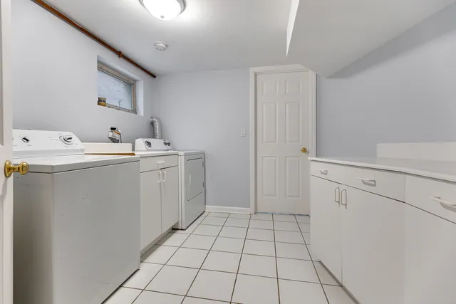 $2,900 | 2931 North 76th Avenue, Elmwood Park, IL 60707