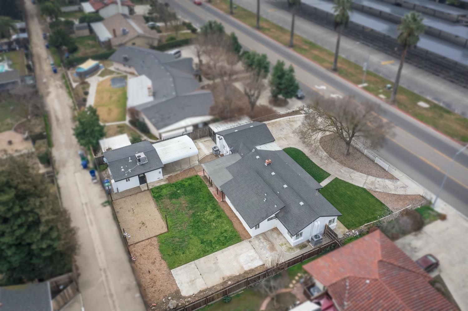 1322 North Reed Avenue Reedley, CA 93654 - Photo 52 of 54 a view of a city