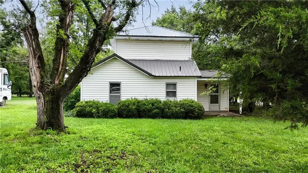 $60,000 | 761 Garrison Street, Fort Scott, KS 66701