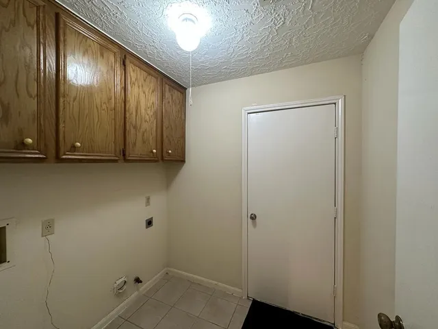 $1,895 | 239 Kings Way, Stafford, TX 77477