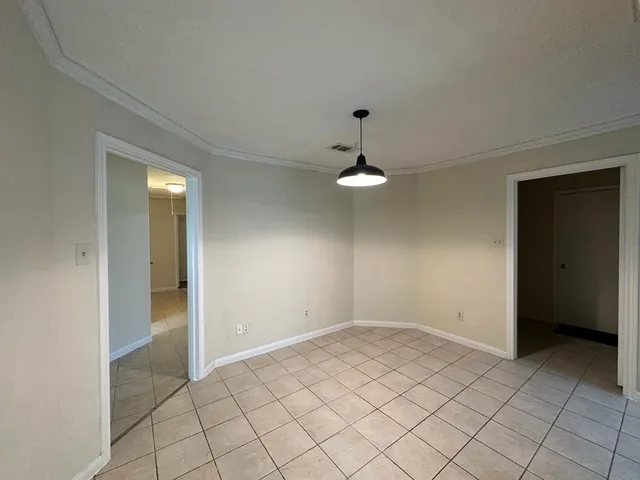 $1,895 | 239 Kings Way, Stafford, TX 77477