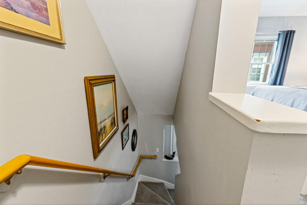 83 Middle Street, Unit 4 Hallowell, ME 04347 - Photo 18 of 47 17_BP5A3585_DxO_mls