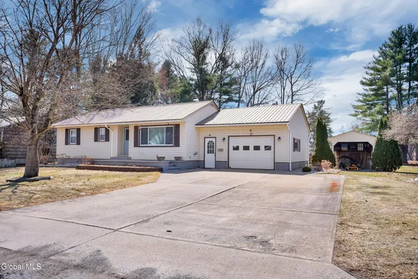 $260,000 | 22 Thomas Avenue, Hudson Falls, NY 12839