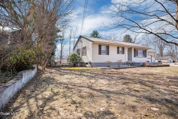 $260,000 | 22 Thomas Avenue, Hudson Falls, NY 12839