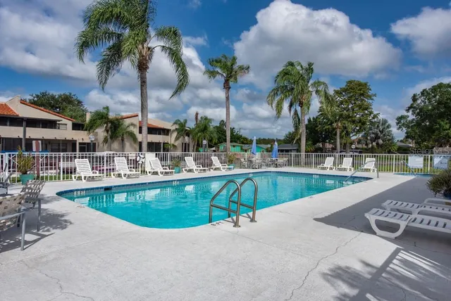 $200,000 | 2571 Cyprus Drive, Unit 1102, Palm Harbor, FL 34684
