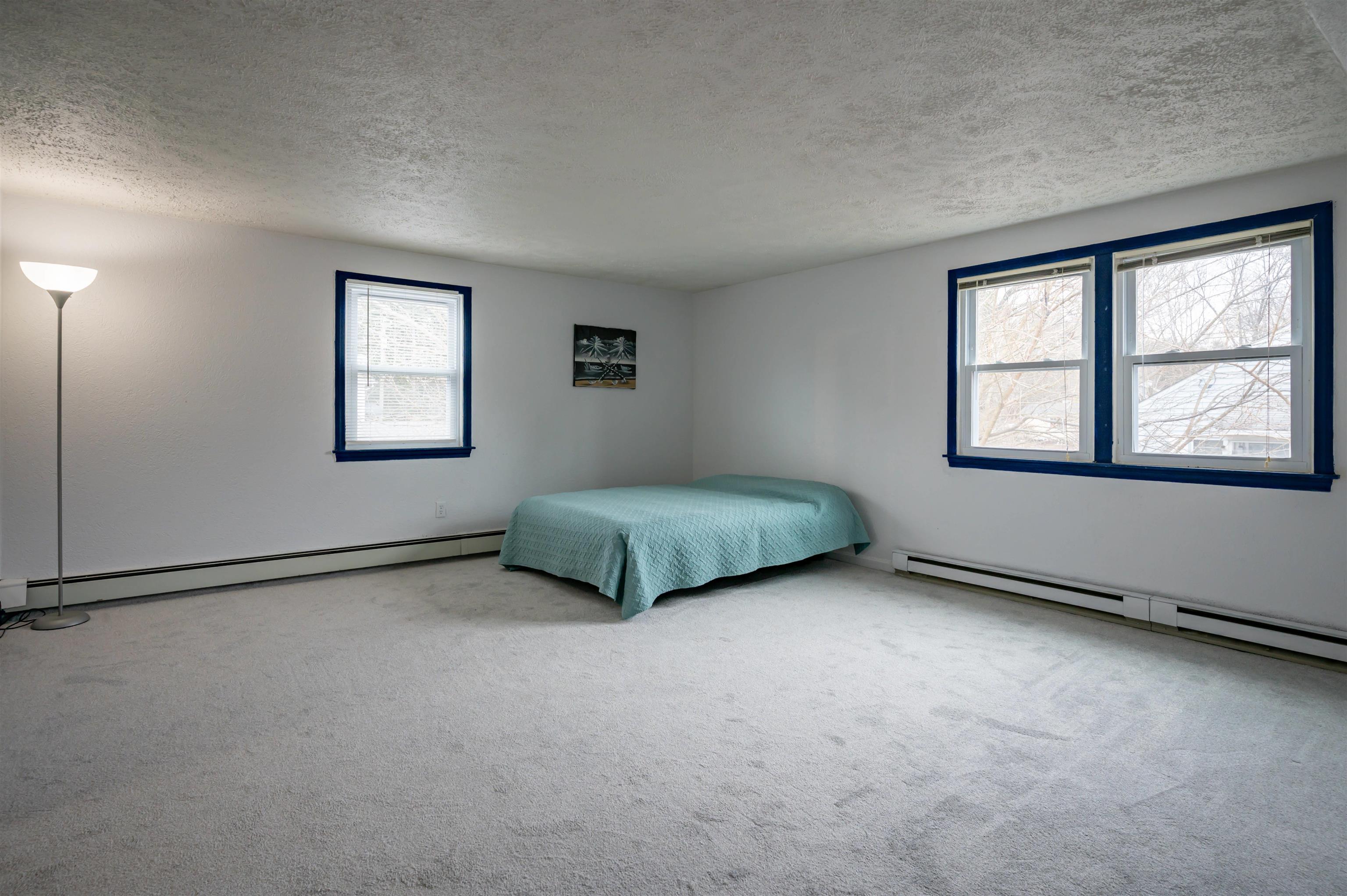 31 Rosemont Avenue Manchester, NH 03103 - Photo 14 of 46