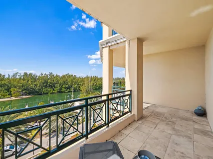 $1,599,999 | 3415 North Ocean Drive, Unit 505, Hollywood, FL 33019