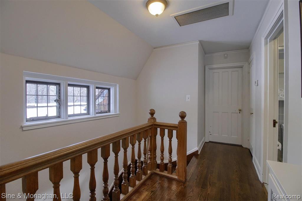 1017 Lake Shore Road Grosse Pointe Shores, MI 48236 - Photo 27 of 55