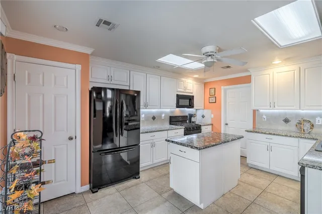 $399,000 | 949 Adobe Flat Drive, Henderson, NV 89011