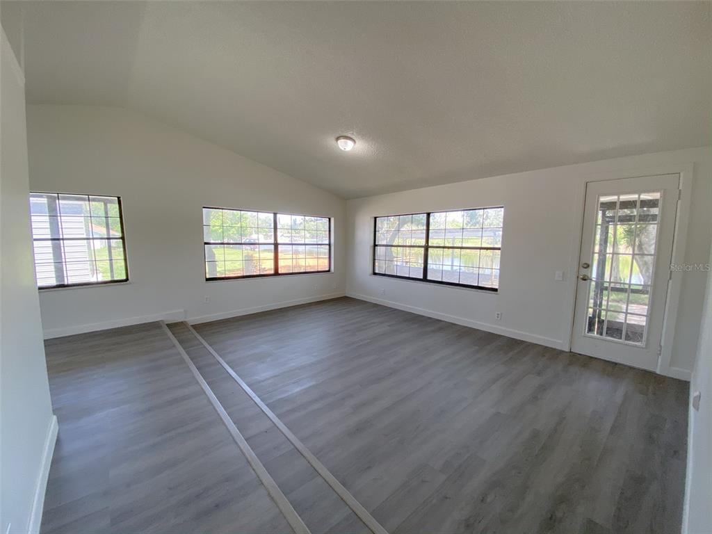 28046 Lois Drive Tavares, FL 32778 - Photo 3 of 14