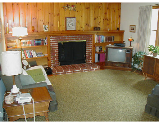 735 Colrain Road Greenfield, MA 01301 - Photo 2 of 4 Gallery Image 2