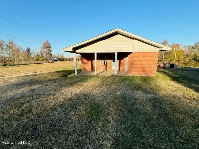 $42,950 | 101 County Road 54, Carrollton, MS 38917