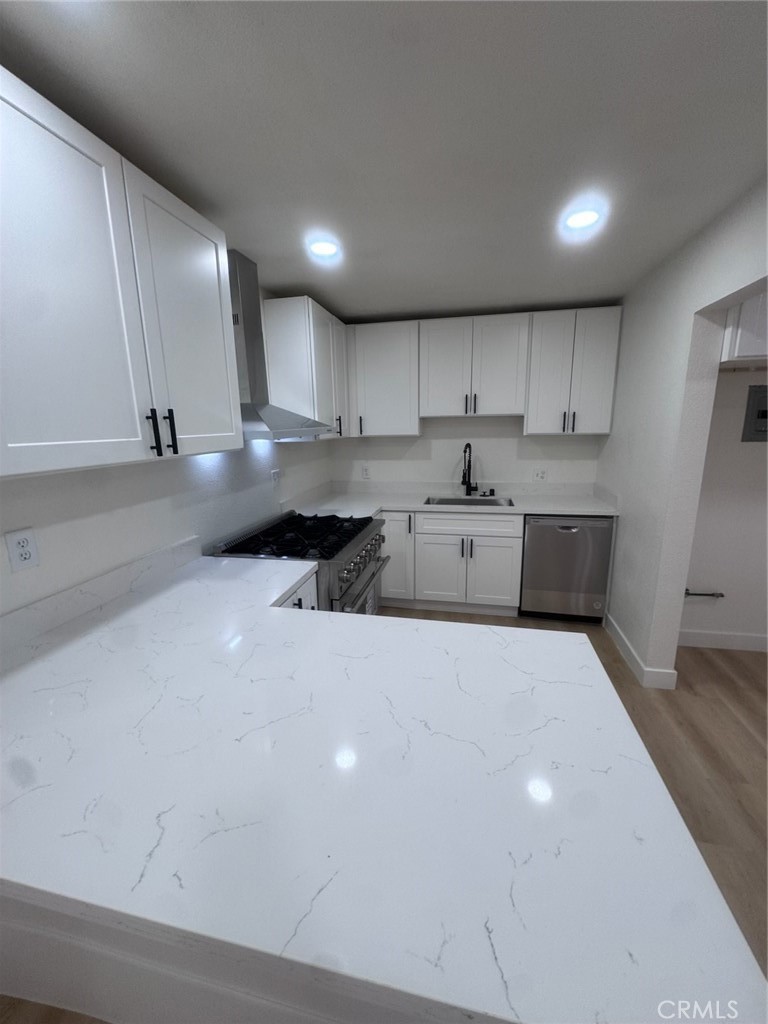 424 East 1st Street Rialto, CA 92376 - Photo 8 of 45