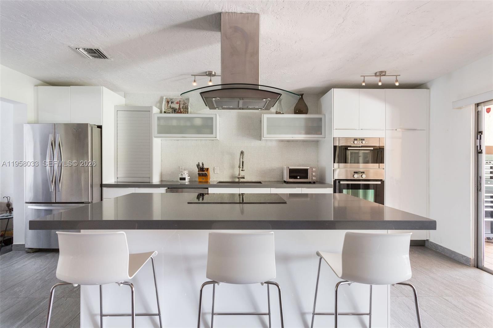 8514 Southwest 103rd Avenue, Unit 8514 Miami, FL 33173 - Photo 2 of 24