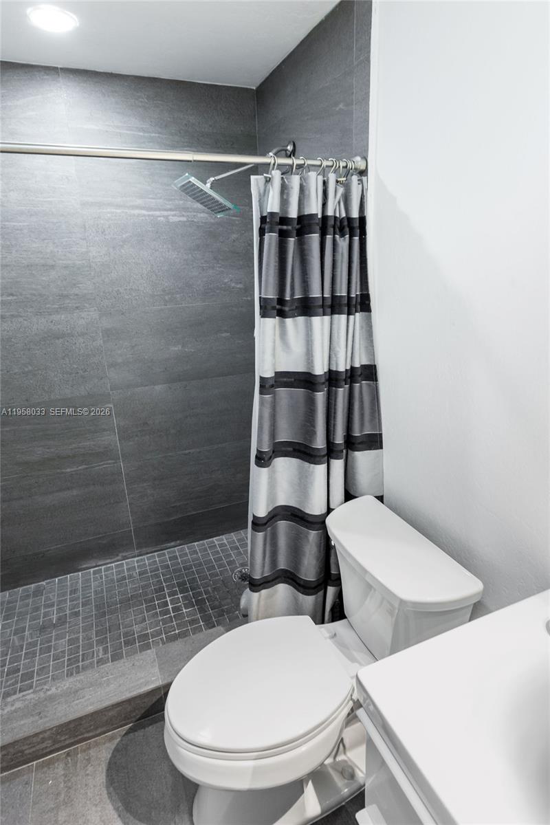 8514 Southwest 103rd Avenue, Unit 8514 Miami, FL 33173 - Photo 10 of 24